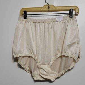 COTILLION Elegant ButterCream Women's 8 Intimate Brief (2)